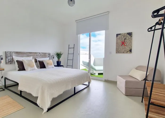 Casa Do Pico By Casas Dos Lebre *